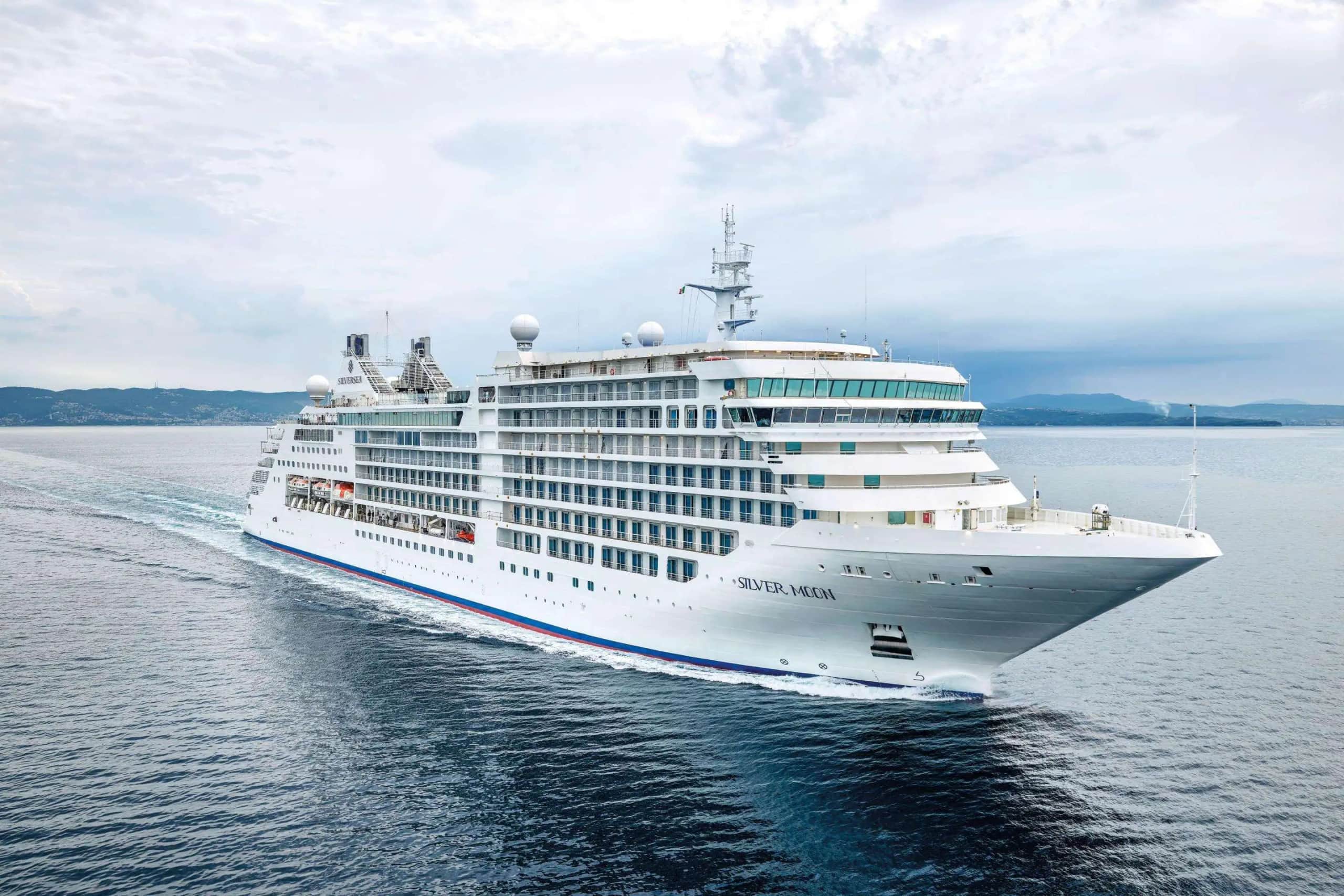 Vancouver to Seward Alaska Cruise: Cruise Alaska’s Inside Passage from Vancouver to Seward aboard Silversea’s Silver Moon, with stops at Ketchikan, Juneau, Skagway, and Sitka — plus a day at the Hubbard Glacier.